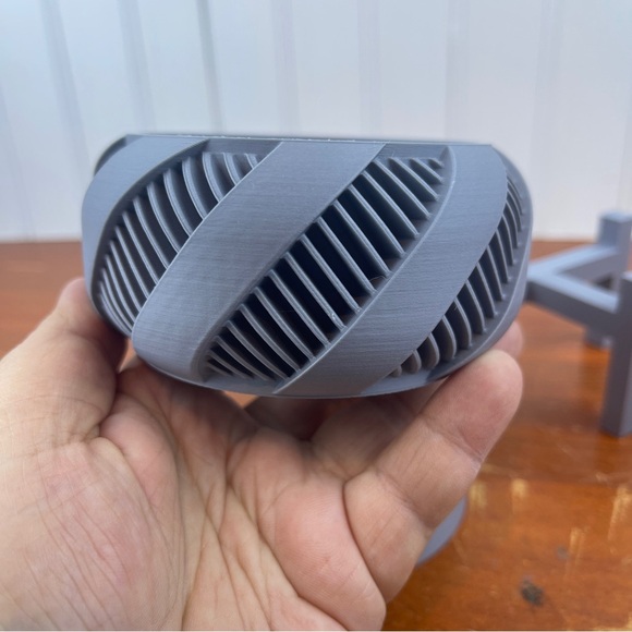 Indoor Flower Pot, The Brimo Planter Mini with Drainage Holes - Picture 8 of 12